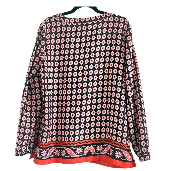 ⭐️ Anne Klein Geometric Print Blouse - Picture 9 of 10